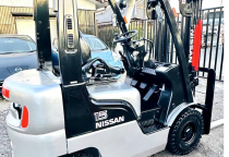 Bán Xe Nâng tại Phường Cầu Ông Lãnh, TP.HCM | Bền Bỉ, Tốc Độ Cho Vựa Trái Cây, Hải Sản - Vinaboss✔️⭐️