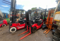 Bán Xe Nâng Tại Đồng Nai 2025: Giải Pháp Nâng Hạ Toàn Diện Từ Vinaboss - Uy Tín, Giá Tốt, Phục Vụ 24/7✔️⭐️