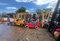 Bán Xe Nâng Tại TPHCM [Cập Nhật 2025]: Bảng Giá & Hướng Dẫn Chọn Mua Từ A-Z | Xe Nâng Vinaboss✔️⭐️